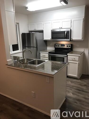 3410 Morrison Rd W 3 Beds Apartment for Rent