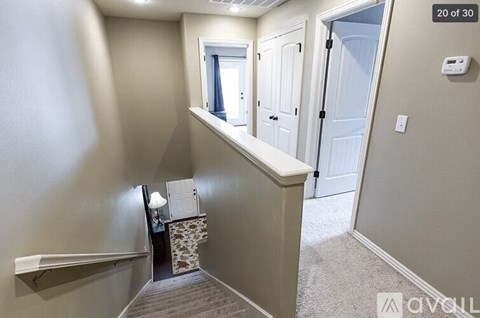 604 North Longfellow Lane 4 Beds Apartment for Rent