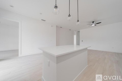 541 Ladd St 3 Beds Apartment for Rent