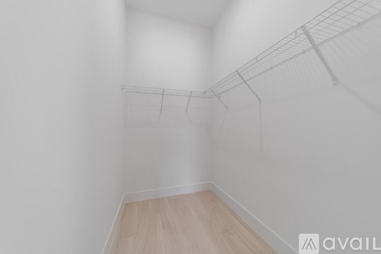 541 Ladd St 3 Beds Townhouse for Rent - Photo gallery 2