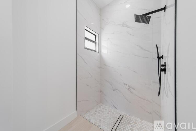 541 Ladd St 3 Beds Townhouse for Rent - Photo gallery 3
