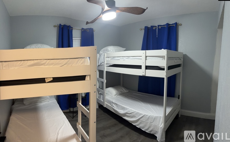 5127 Londonderry Boulevard 3 Beds Single Family Home for Rent - Photo gallery 1