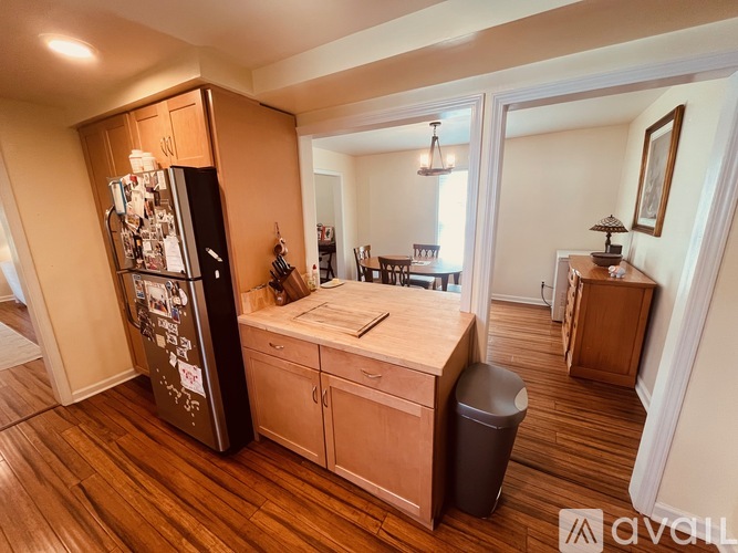 403 Center Street 3 Beds Single Family Home for Rent - Photo gallery 3