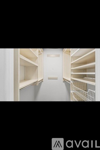 1956 Senate Street 2 Beds Apartment for Rent