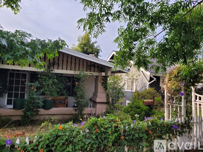 1227 Oak Grove Drive 2 Beds Apartment for Rent - Photo gallery 2