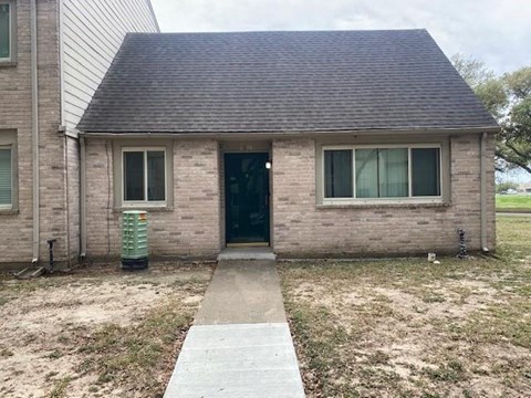 2098 Shiveley Cir 2 Beds Apartment for Rent