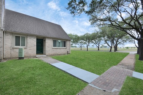 2098 Shiveley Cir 2 Beds Apartment for Rent