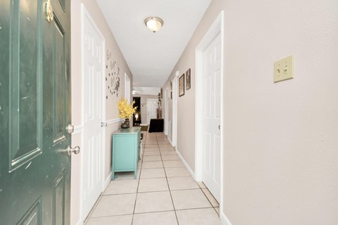 2098 Shiveley Cir 2 Beds Apartment for Rent