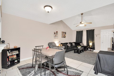 2098 Shiveley Cir 2 Beds Apartment for Rent