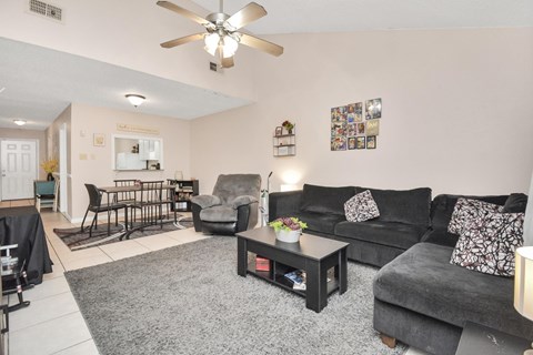 2098 Shiveley Cir 2 Beds Apartment for Rent