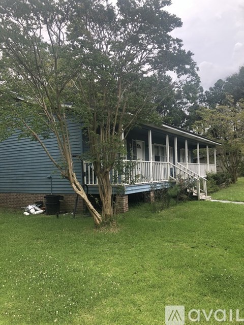 1721 Juniper Dr 4 Beds Apartment for Rent