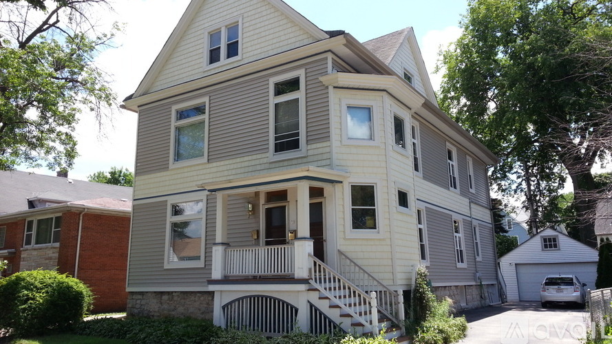 83 E. Quincy Street 2 Beds Apartment for Rent - Photo gallery 1
