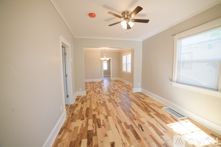 112 12th St N 2 Beds Apartment for Rent - Photo gallery 3