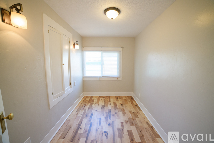 112 12th St N 2 Beds Apartment for Rent - Photo gallery 5