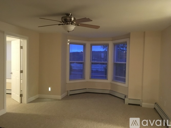 799 Hudson Ave 3 Beds Apartment for Rent - Photo gallery 3