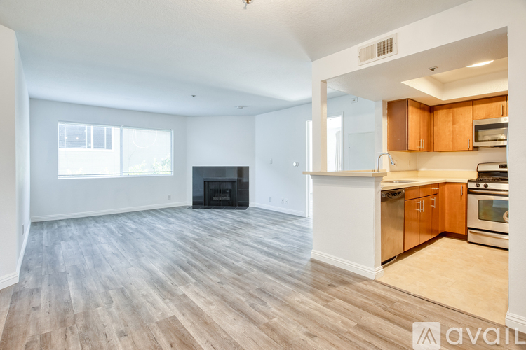 345 S Alexandria Ave 2 Beds Condo for Rent - Photo gallery 1
