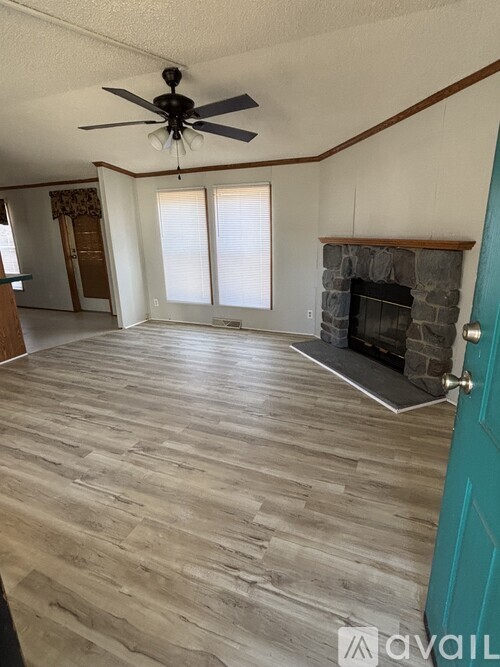 3951 South Mentor Avenue 3 Beds Apartment for Rent - Photo gallery 3