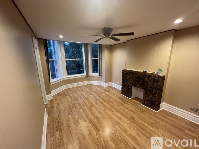 2802 South Emerald Avenue 3 Beds Apartment for Rent - Photo gallery 3