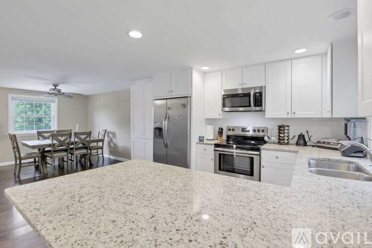 8752 Seabright Drive 3 Beds Single Family Home for Rent - Photo gallery 1
