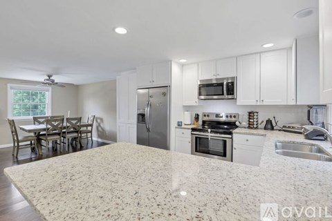 8752 Seabright Drive 3 Beds Apartment for Rent