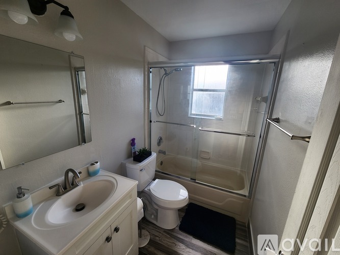 13701 Glasser Ave 1 Apartment for Rent - Photo gallery 4