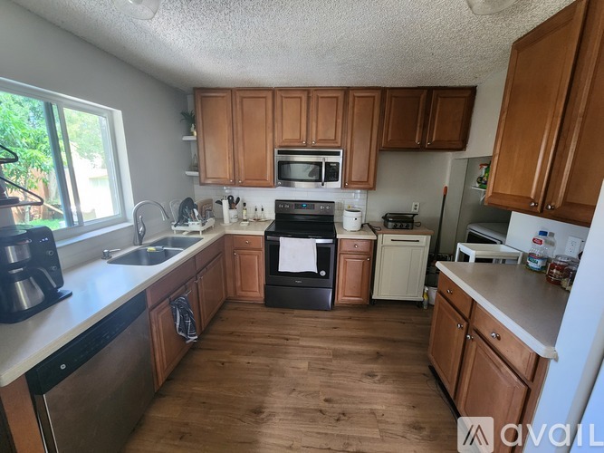13701 Glasser Ave 1 Apartment for Rent - Photo gallery 5