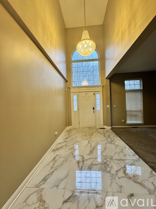 1339 Palisades Dr 6 Beds Single Family Home for Rent - Photo gallery 2