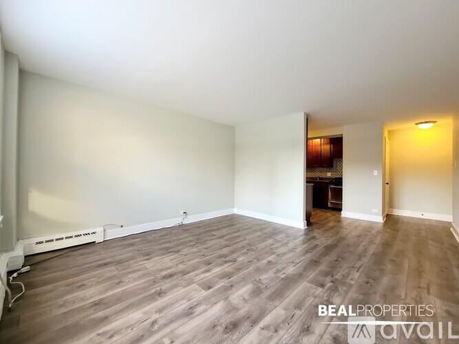 445 W Wellington Ave 1 Apartment for Rent - Photo gallery 3