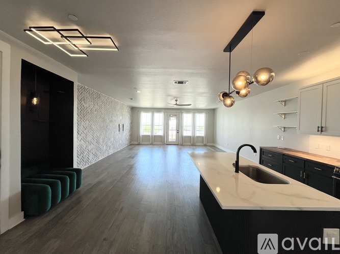 251 S Mill St 2 Beds Condo for Rent - Photo gallery 3