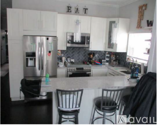 32-27 34th Street 2 Beds Apartment for Rent - Photo gallery 3