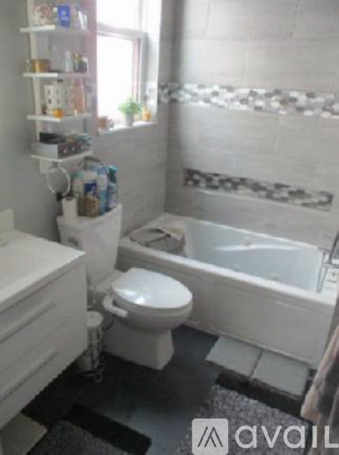 32-27 34th Street 2 Beds Apartment for Rent - Photo gallery 5