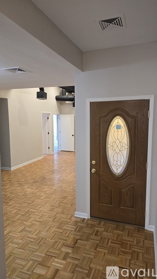 216 E Main St 3 Beds Apartment for Rent - Photo gallery 4