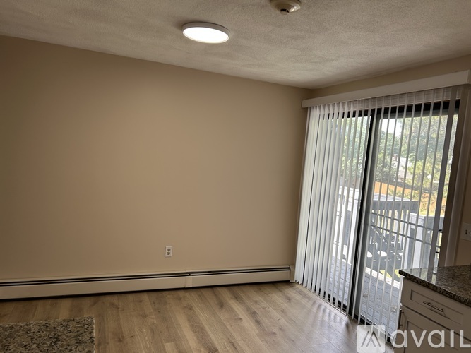 287 Mayfield Avenue 2 Beds Condo for Rent - Photo gallery 4