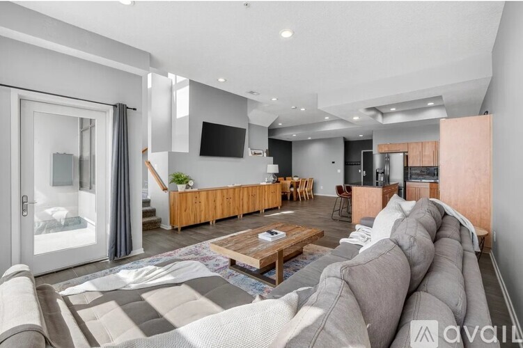 640 S 50th St 2 Beds Condo for Rent - Photo gallery 5