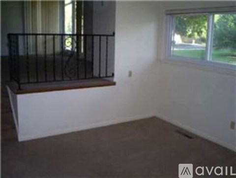 1040 Afton Rd 3 Beds Apartment for Rent