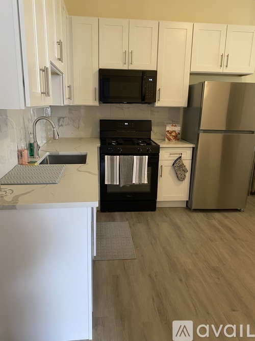 7442 South Langley Avenue 3 Beds Apartment for Rent - Photo gallery 5