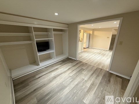 7 Mark Lane 1 Apartment for Rent