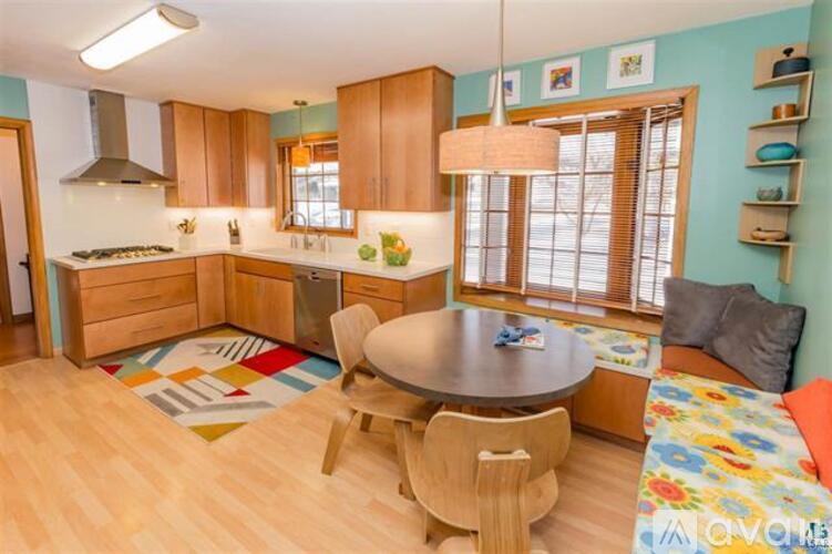 3626 E Superior St 3 Beds Single Family Home for Rent - Photo gallery 3