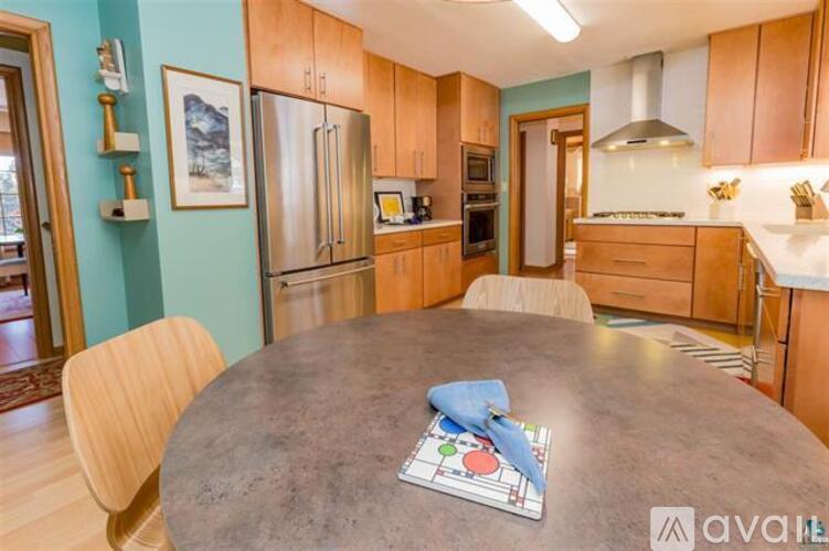 3626 E Superior St 3 Beds Single Family Home for Rent - Photo gallery 4
