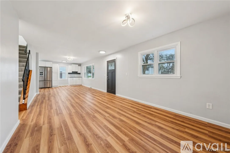1468 Elm Street 3 Beds Single Family Home for Rent - Photo gallery 2