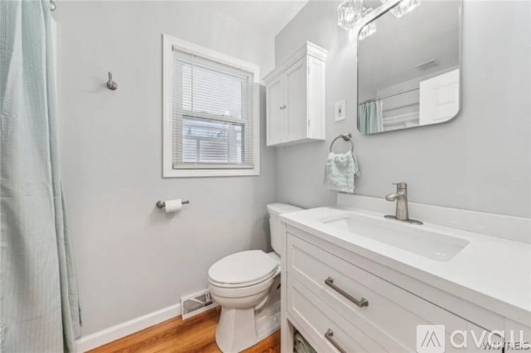 1468 Elm Street 3 Beds Single Family Home for Rent - Photo gallery 4
