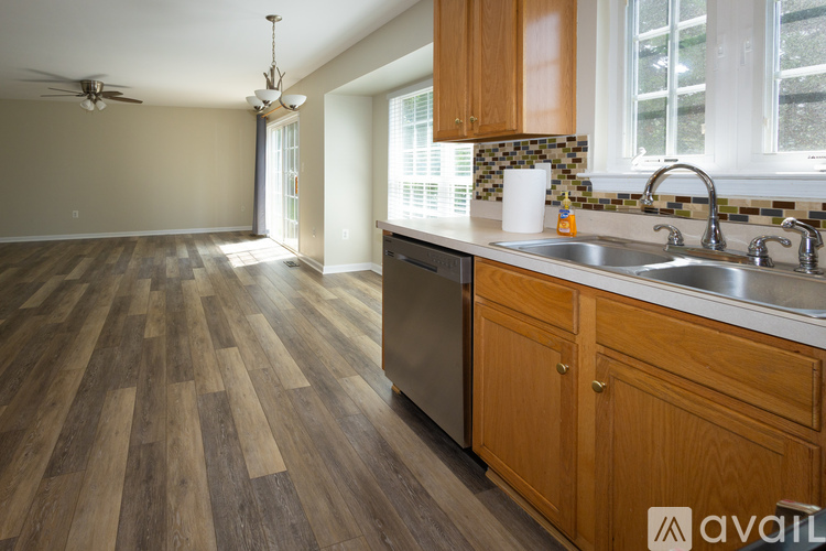 35270 Overlook Drive 4 Beds Single Family Home for Rent - Photo gallery 2