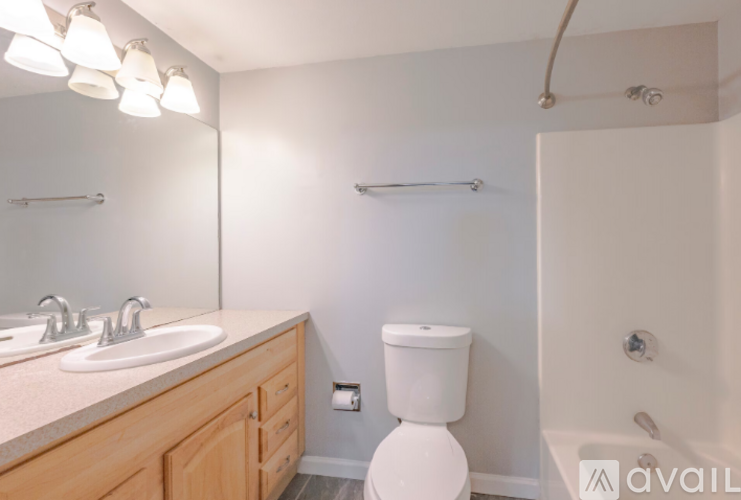 10 N Main St 1 Apartment for Rent - Photo gallery 5