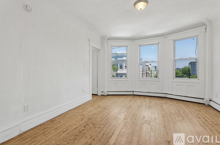 55 Hawkins Street 3 Beds Apartment for Rent - Photo gallery 3