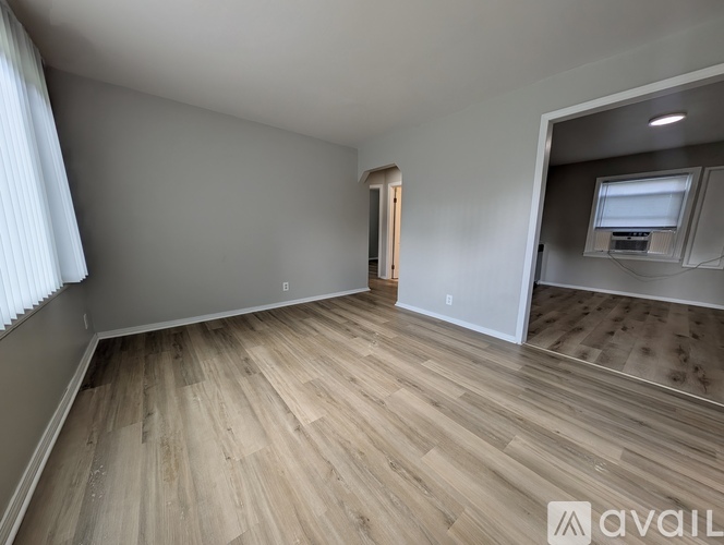 26234 Woodmont St 3 Beds Single Family Home for Rent - Photo gallery 3