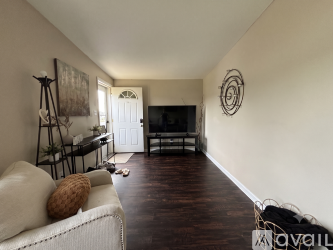 7100 Clearfield St 3 Beds Single Family Home for Rent - Photo gallery 2