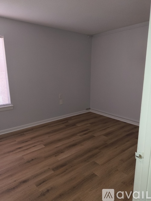 500 Umstead Dr 3 Beds Apartment for Rent - Photo gallery 4