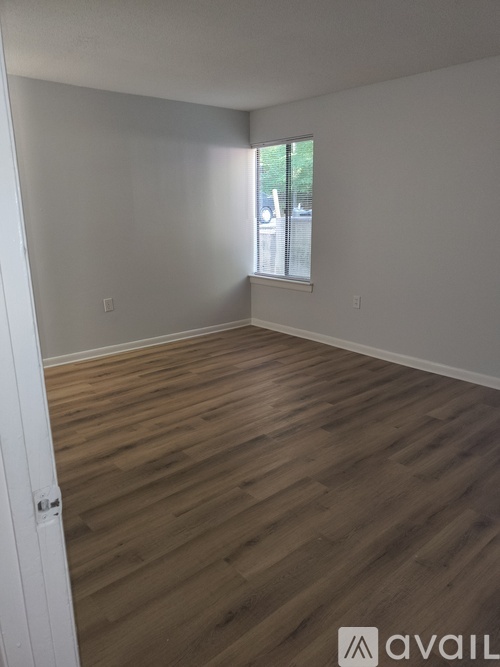 500 Umstead Dr 3 Beds Apartment for Rent - Photo gallery 5