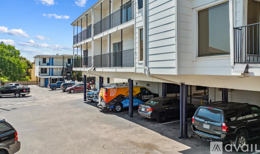 920 E 40th St 1 Apartment for Rent - Photo gallery 3