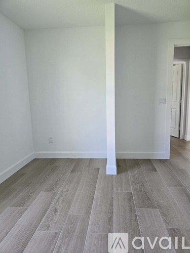 6135 7th Pl 3 Beds Single Family Home for Rent - Photo gallery 5